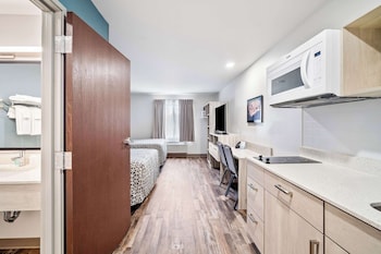 woodspring suites fort myers cape coral