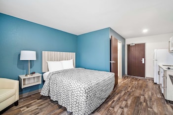 woodspring suites fort myers cape coral