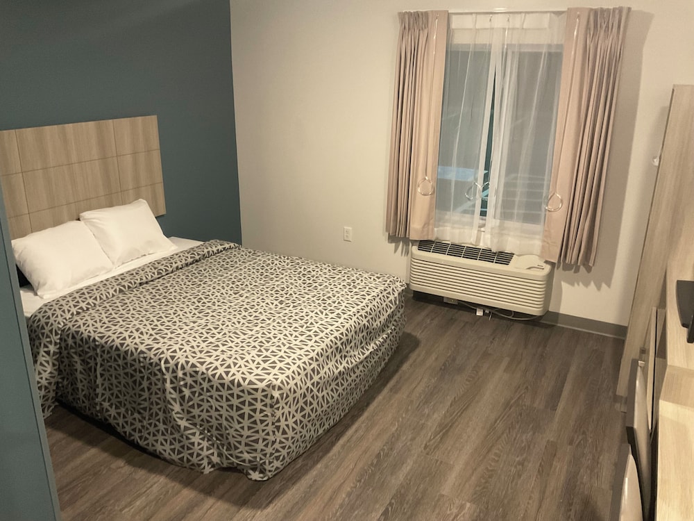 woodspring suites fort myers cape coral