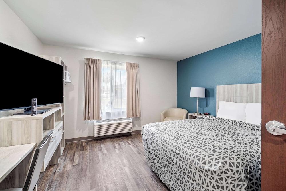 woodspring suites fort myers cape coral