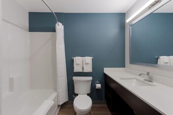 woodspring suites gilbert mesa gateway airport