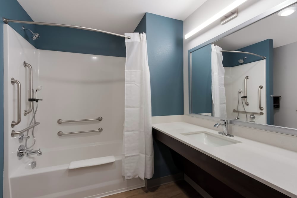 woodspring suites gilbert mesa gateway airport