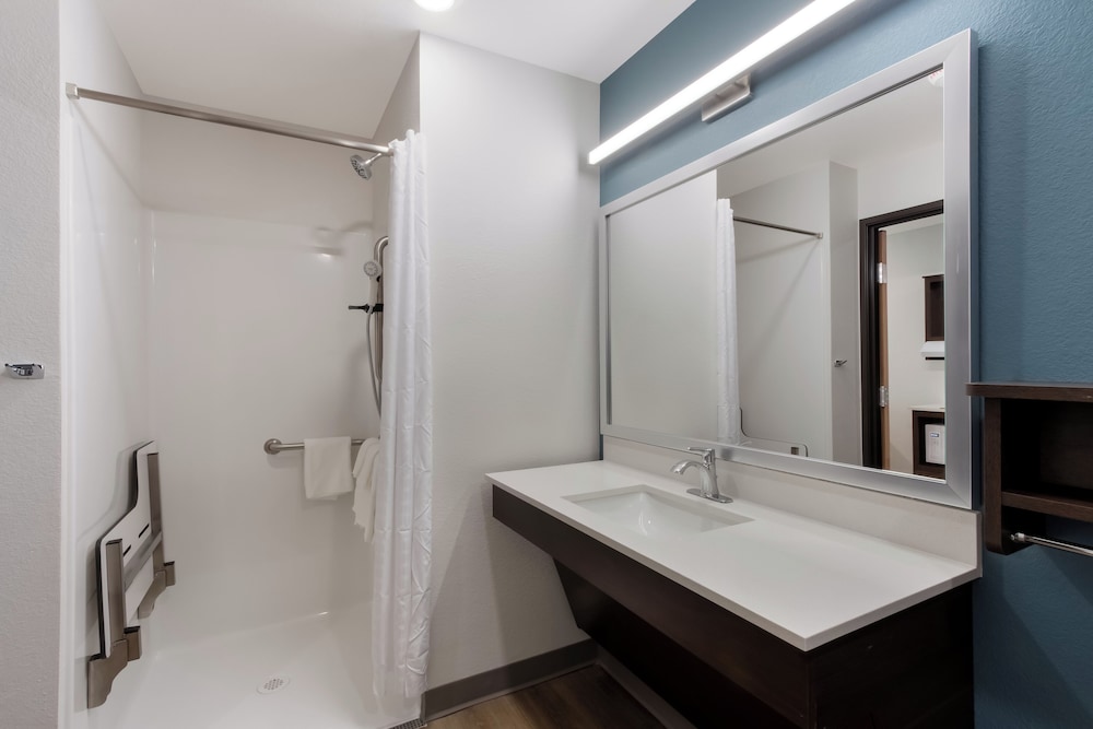 woodspring suites gilbert mesa gateway airport