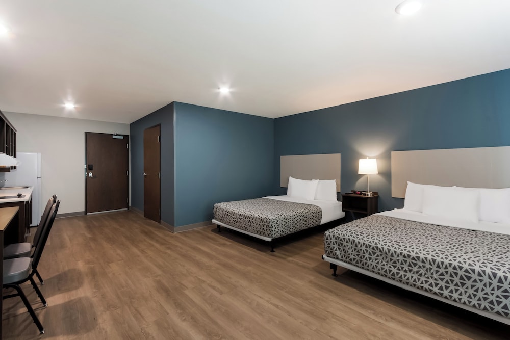 woodspring suites gilbert mesa gateway airport