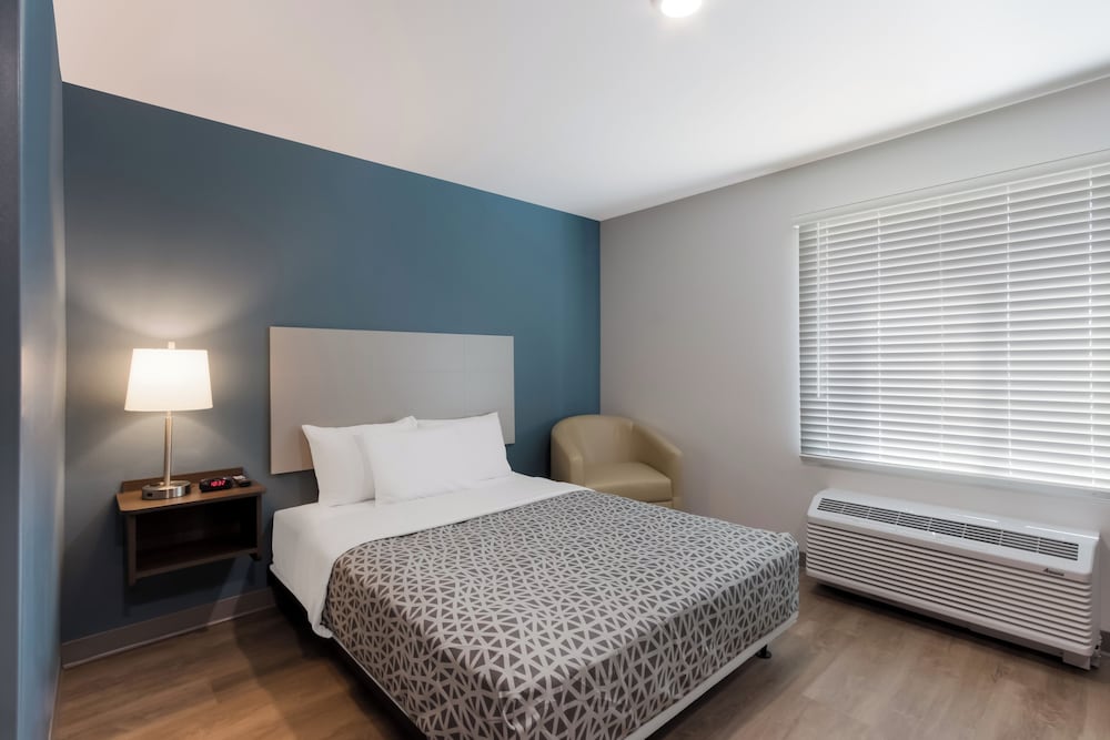 woodspring suites gilbert mesa gateway airport