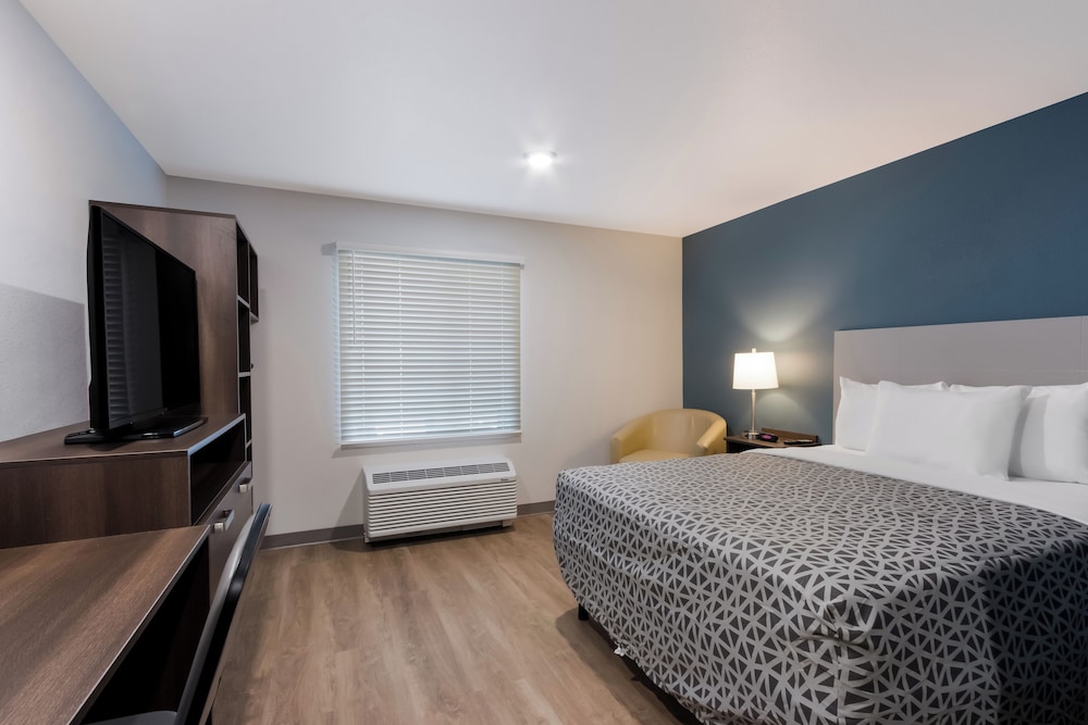 woodspring suites gilbert mesa gateway airport