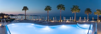 xenos kamara beach