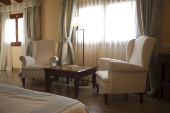 hotel can xim