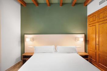 hotel can xim