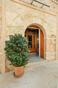 hotel can xim