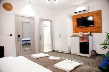 yamalya suites hotel