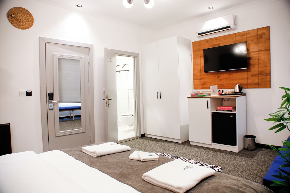 yamalya suites hotel