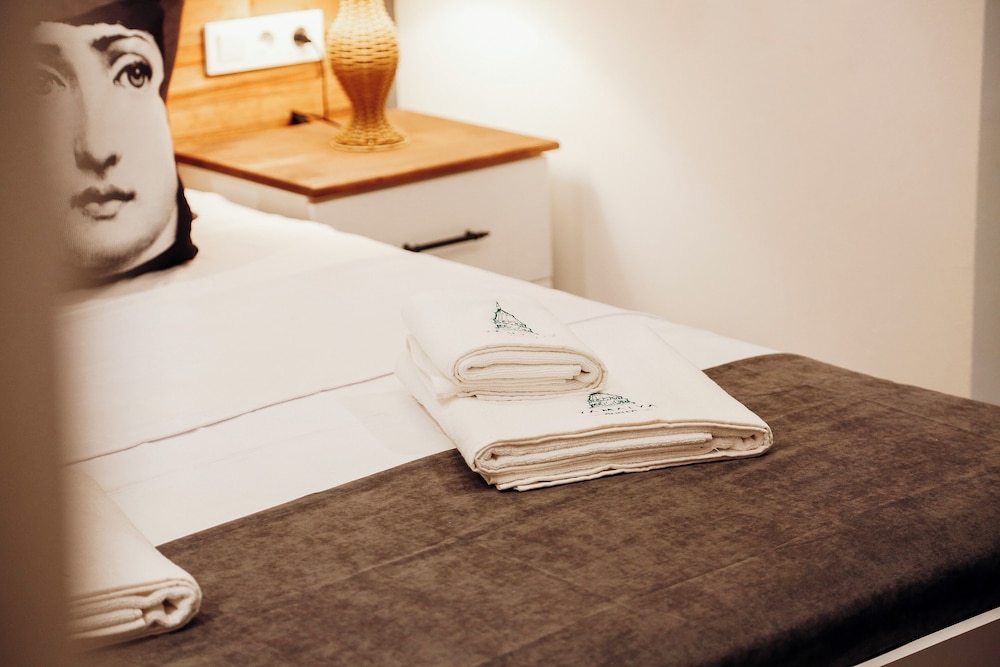 yamalya suites hotel