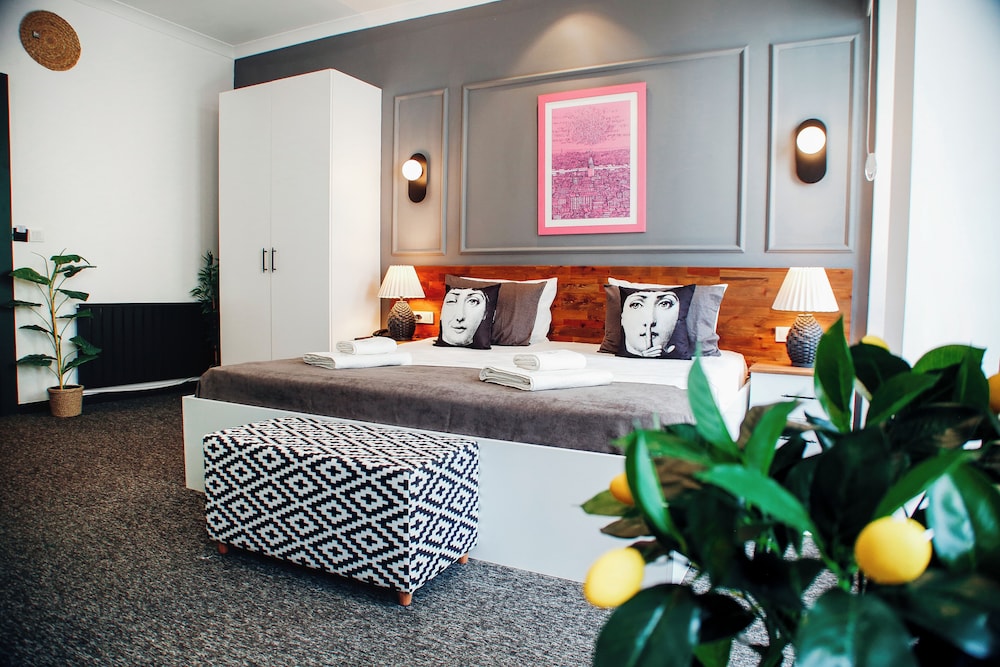 yamalya suites hotel