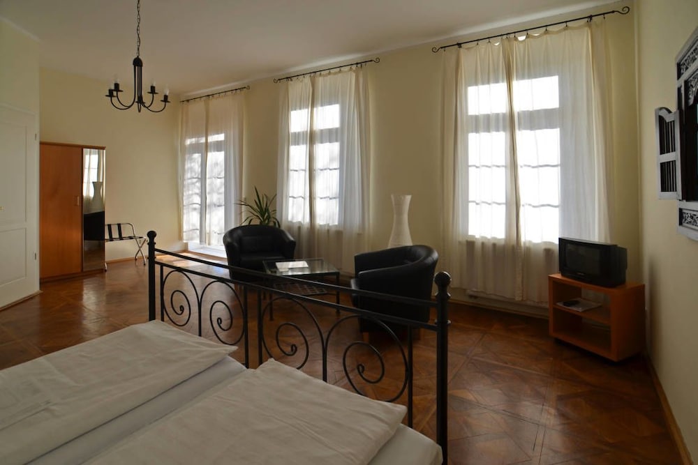 hotel villa seraphinum