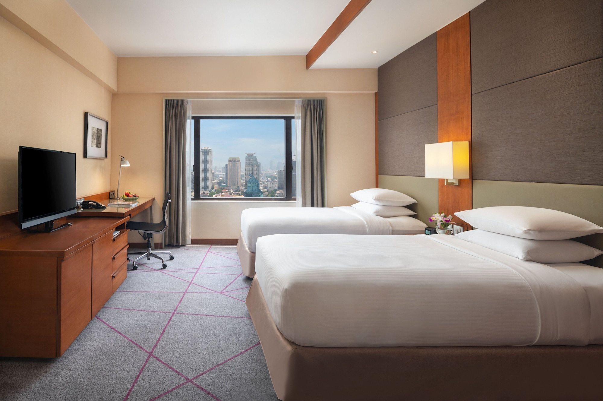 crowne plaza bangkok lumpini park by ihg