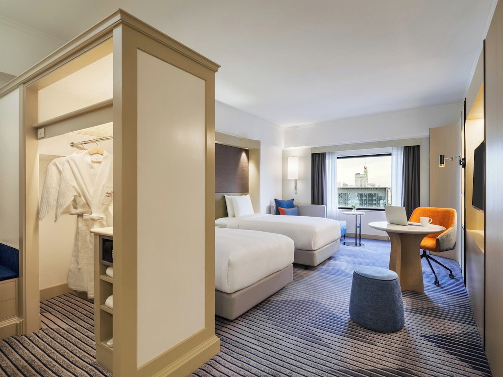 crowne plaza bangkok lumpini park by ihg