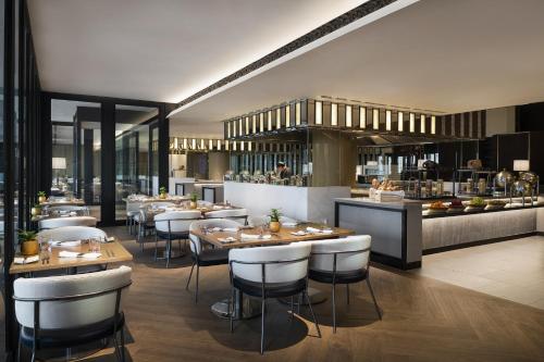 crowne plaza bangkok lumpini park by ihg
