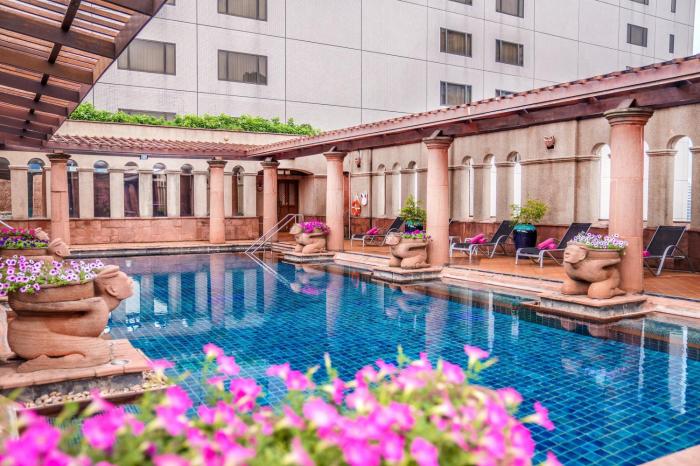 crowne plaza bangkok lumpini park by ihg