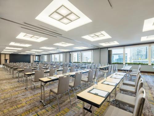 crowne plaza bangkok lumpini park by ihg