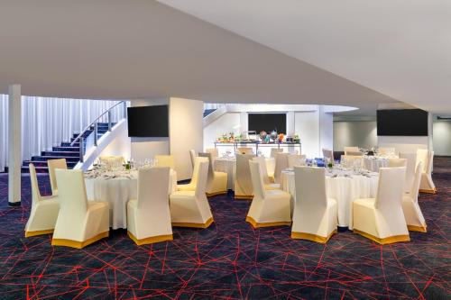 crowne plaza bangkok lumpini park by ihg