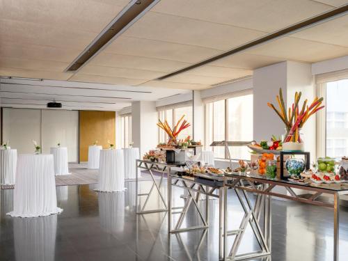 crowne plaza bangkok lumpini park by ihg