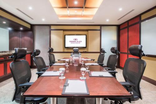 crowne plaza bangkok lumpini park by ihg