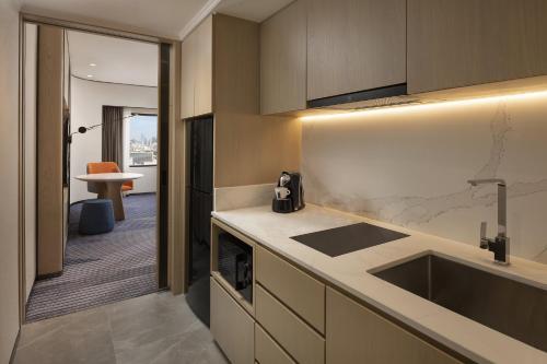 crowne plaza bangkok lumpini park by ihg