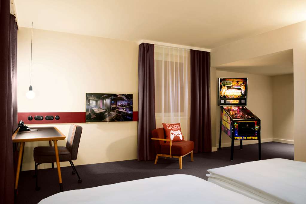pentahotel prague ex ibis praha karlin