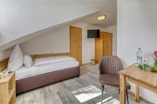 Hotel Waldfrieden,,3 star