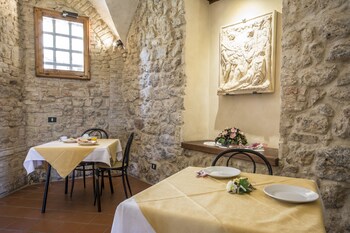 castel pietraio