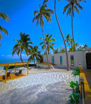 zanzibar beach house south