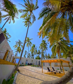 zanzibar beach house south