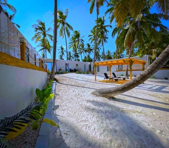 zanzibar beach house south