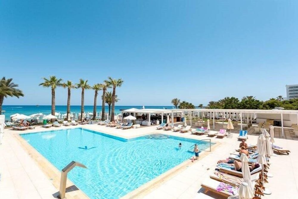 paralimni