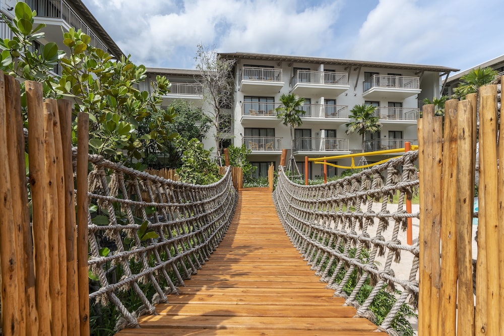 holiday inn resort samui bophut beach