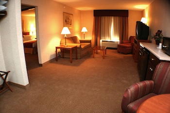 baymont inn and suites highland