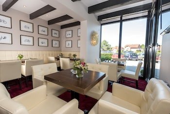 hotel tiek