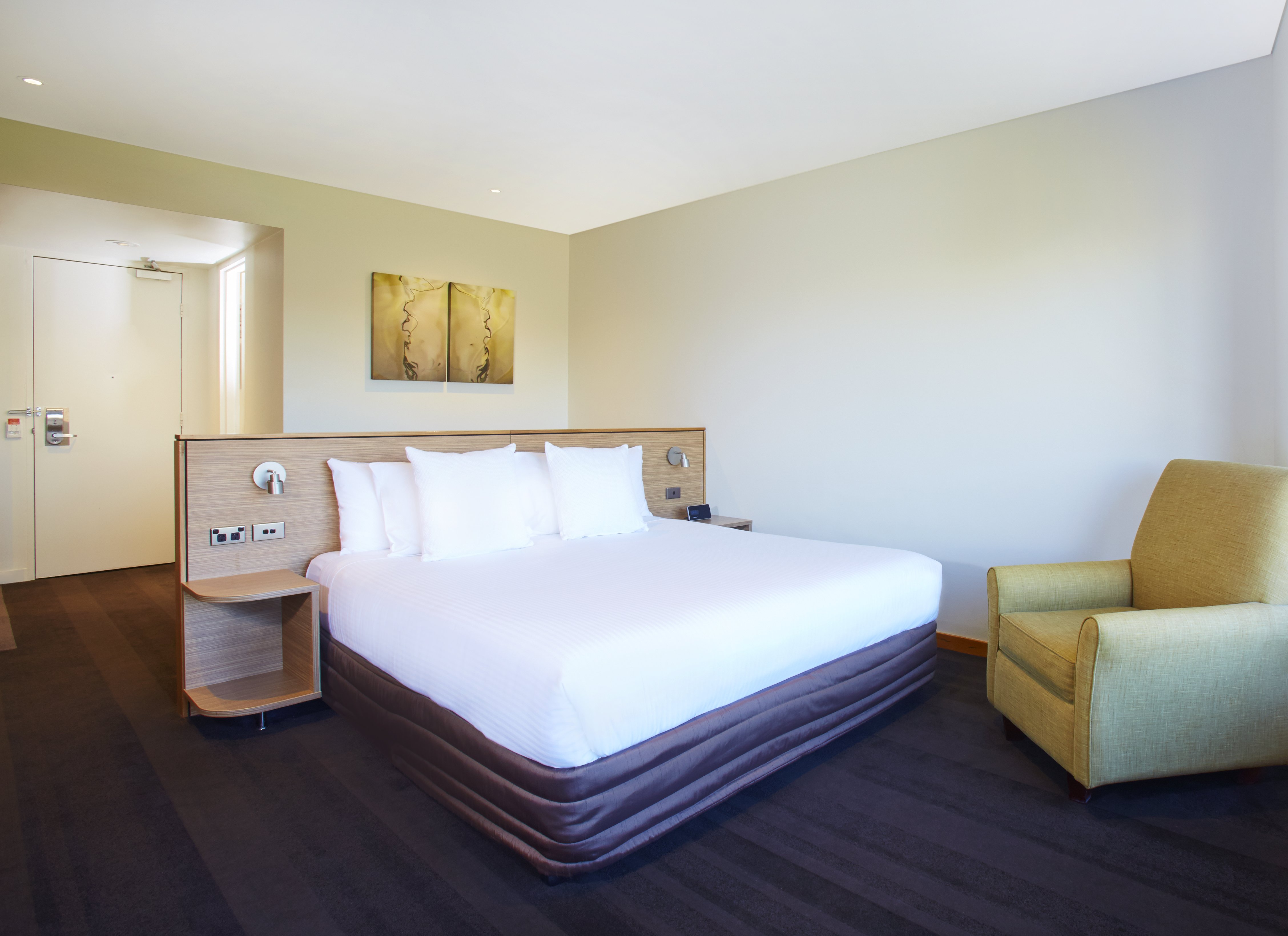 crowne plaza canberra by ihg