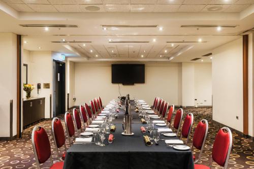 crowne plaza canberra by ihg