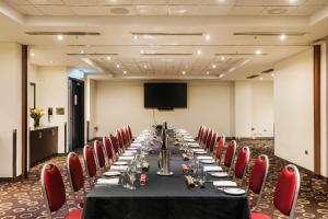crowne plaza canberra by ihg