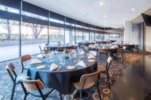 crowne plaza canberra by ihg