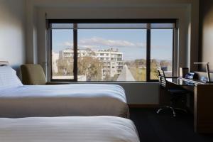 crowne plaza canberra by ihg