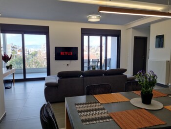 10 apartments and suites athens