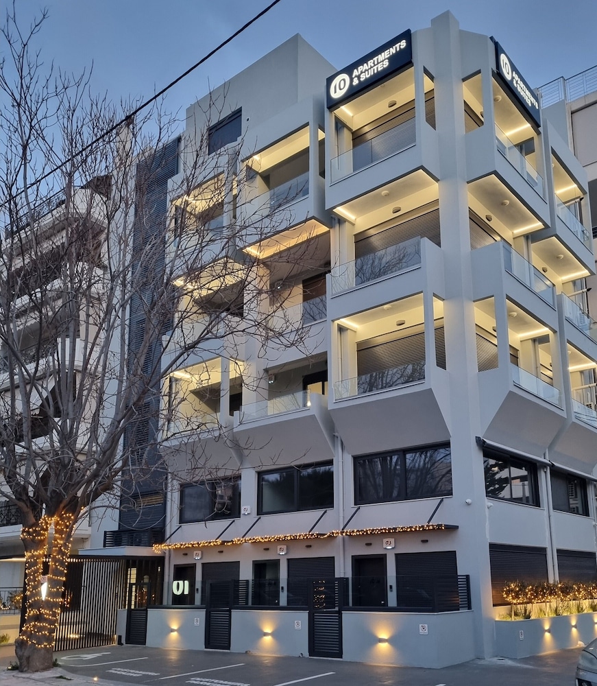 10 apartments and suites athens