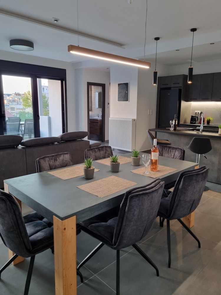 10 apartments and suites athens