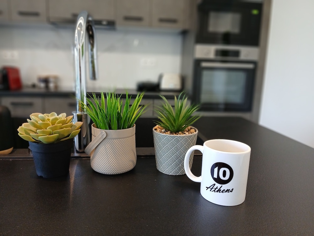 10 apartments and suites athens