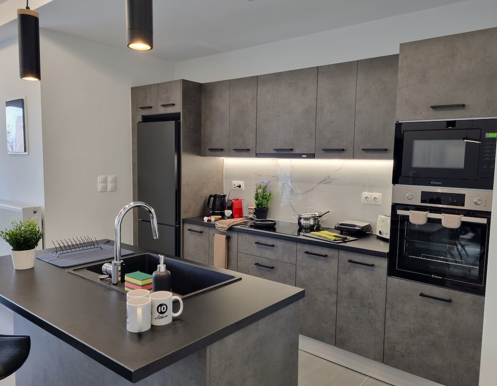 10 apartments and suites athens