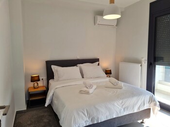 10 apartments and suites athens