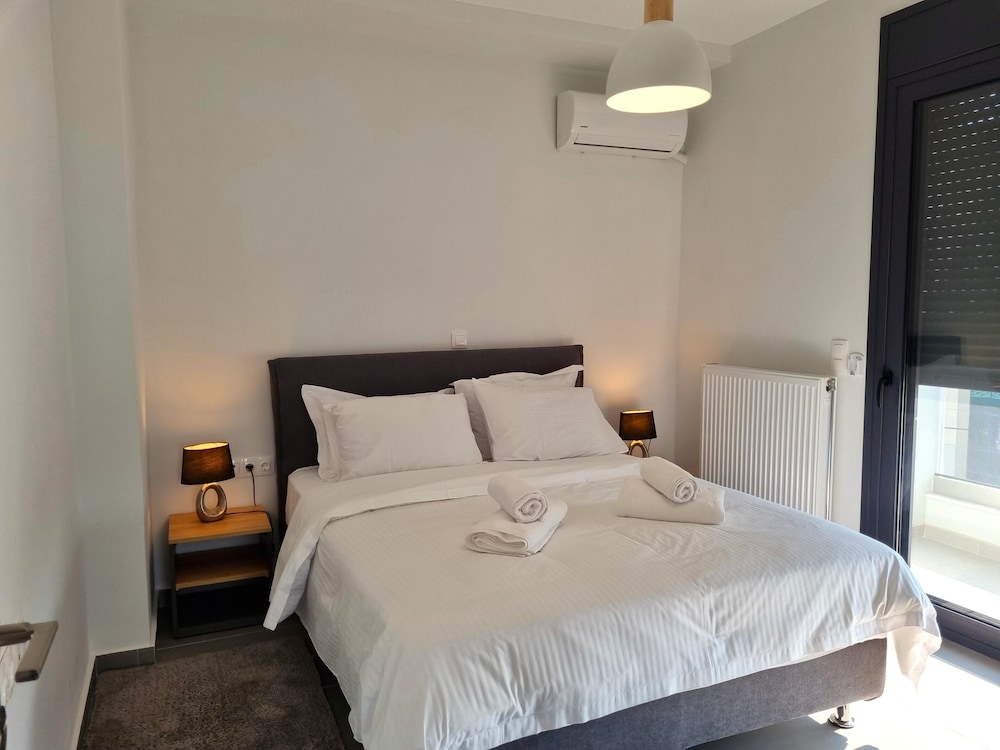 10 apartments and suites athens